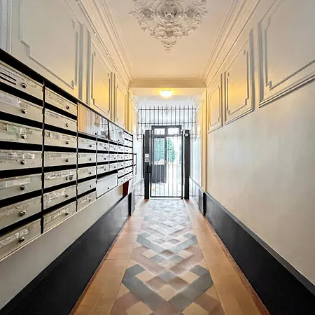 Cozy & Charming Nest Near Montparnasse パリ